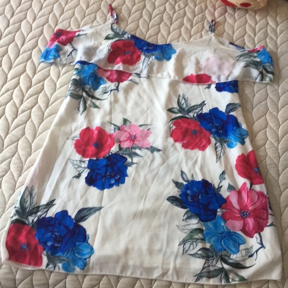 Yoins Little Dress - Picture 3 of 5